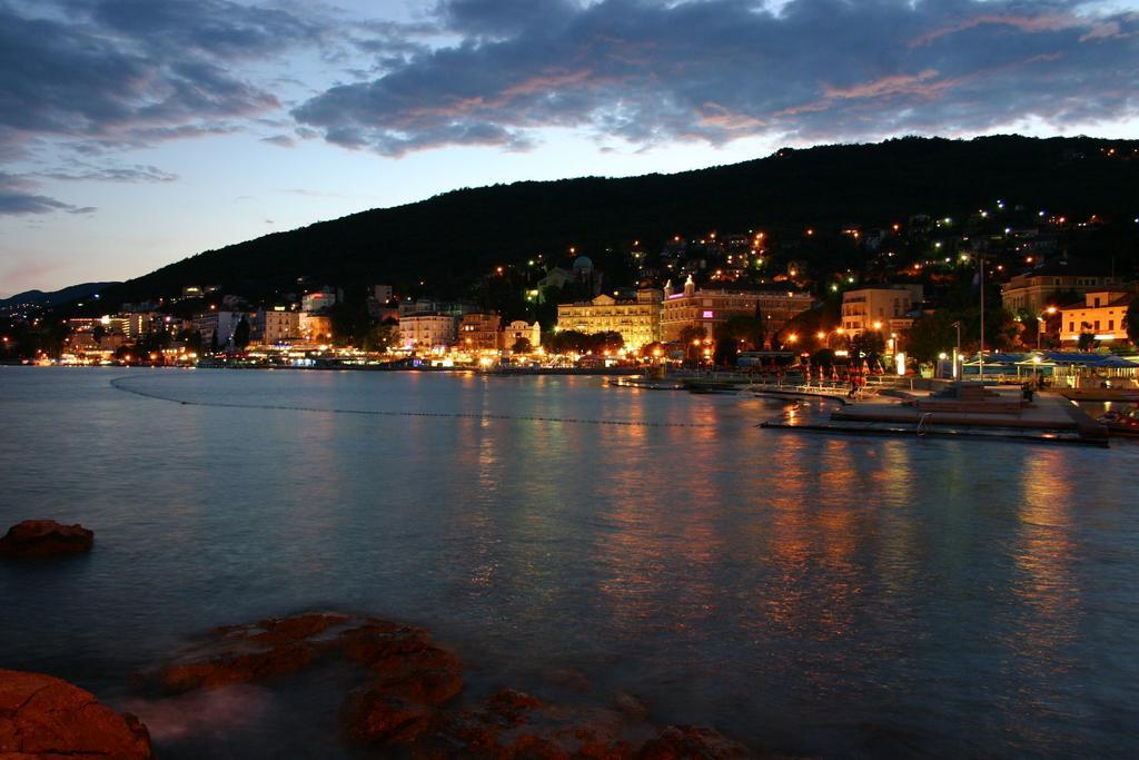 Apartment Vivoda Opatija Zewnętrze zdjęcie